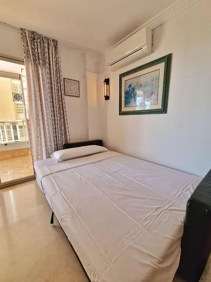 Appartamento Amplio Apartamento Con Terraza En Primera Linea De Playa Fuengirola