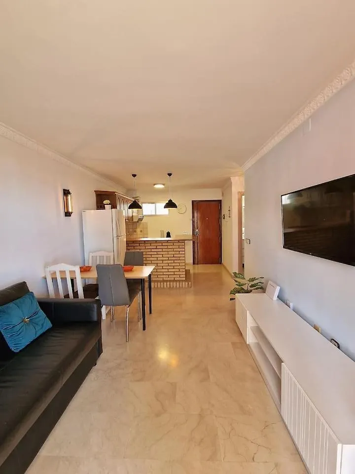 Appartamento Amplio Apartamento Con Terraza En Primera Linea De Playa Fuengirola 0*,  Spagna