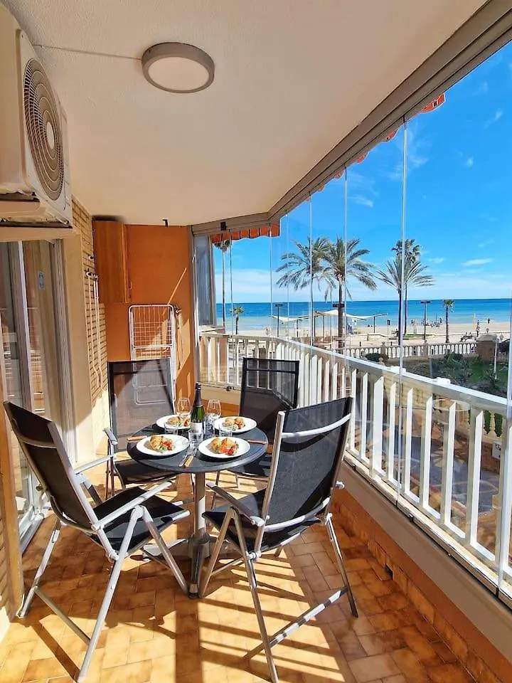Appartamento Amplio Apartamento Con Terraza En Primera Linea De Playa Fuengirola