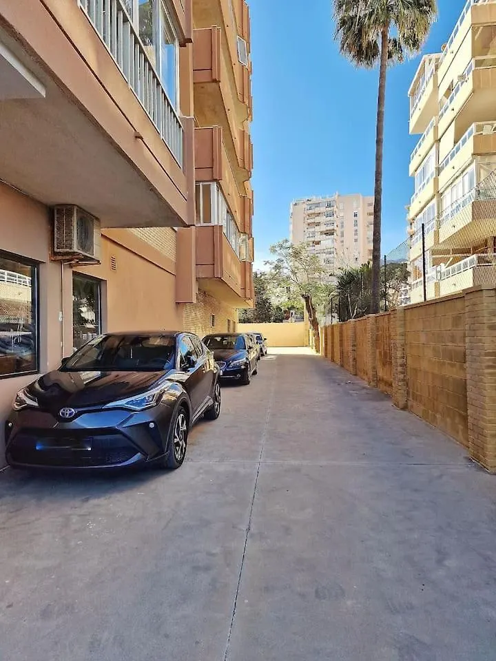 Appartamento Amplio Apartamento Con Terraza En Primera Linea De Playa Fuengirola