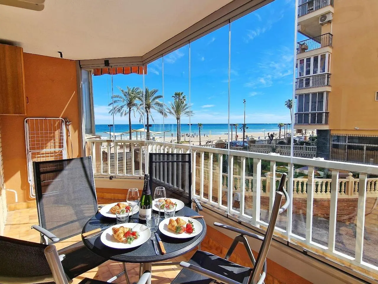 Appartamento Amplio Apartamento Con Terraza En Primera Linea De Playa Fuengirola 0*,